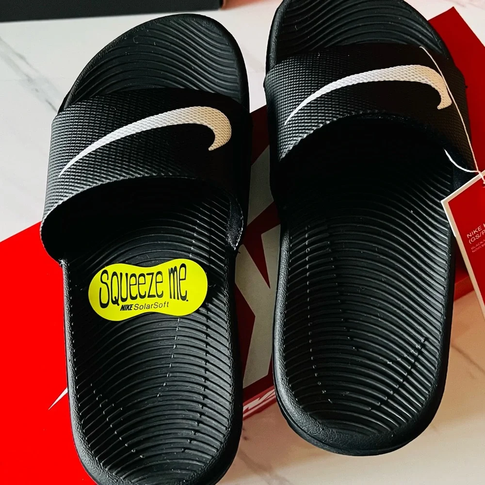 Nike Black and White Kawa Slides in Youth 1 Y